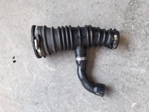 Used Air intake hose Volvo S40 (MS) 1.6 D 16V Price on request offered by Autodemontage Joko B.V.