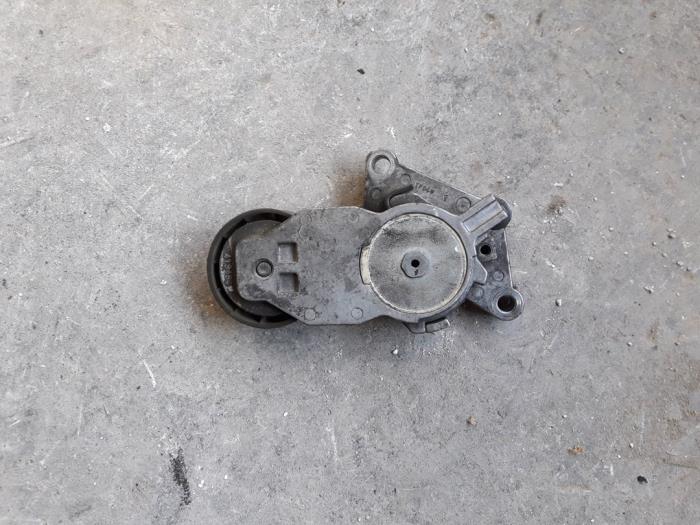 Gebrauchte Spannrolle Multiriemen Volvo S40 (MS) 1.6 D 16V Preis auf Anfrage angeboten von Autodemontage Joko B.V.