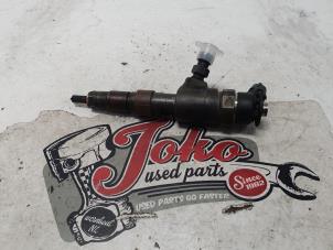 Used Injector (diesel) Peugeot 308 SW (L4/L9/LC/LJ/LR) 1.6 BlueHDi 120 Price on request offered by Autodemontage Joko B.V.