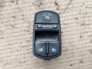 Used Electric window switch Opel Corsa D 1.3 CDTi 16V ecoFLEX Price on request offered by Autodemontage Joko B.V.