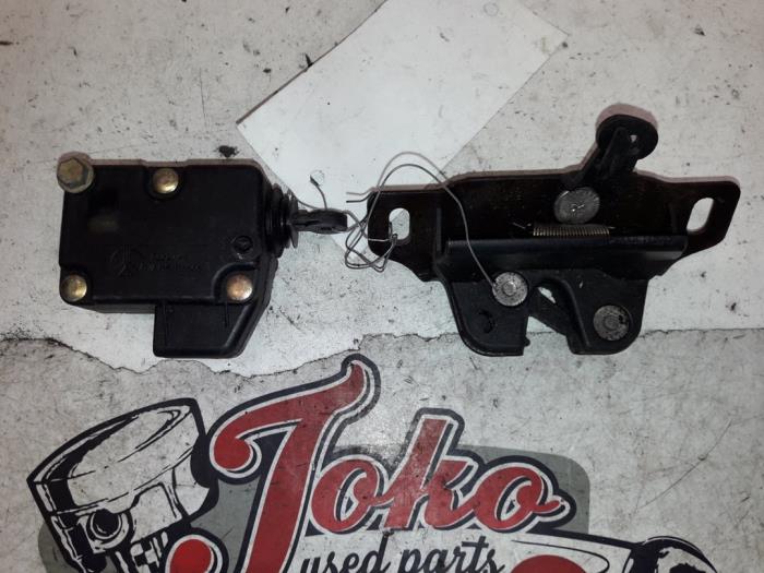 Peugeot 106 Tailgate lock mechanisms stock | ProxyParts.com