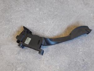 Used Accelerator pedal Alfa Romeo 147 (937) 1.6 Twin Spark 16V Price on request offered by Autodemontage Joko B.V.
