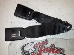 Used Rear seatbelt buckle, centre Peugeot 106 Price on request offered by Autodemontage Joko B.V.