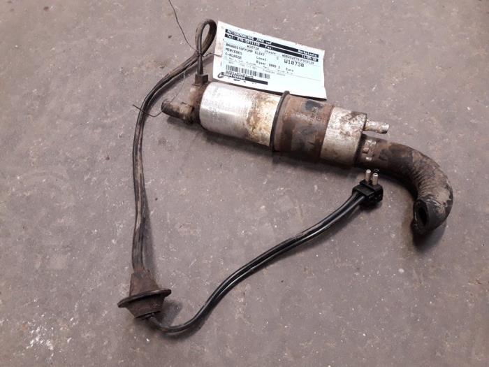 Gebrauchte Kraftstoffpumpe Elektrisch Mercedes C Combi (S202) 1.8 C180T 16V Preis auf Anfrage angeboten von Autodemontage Joko B.V.
