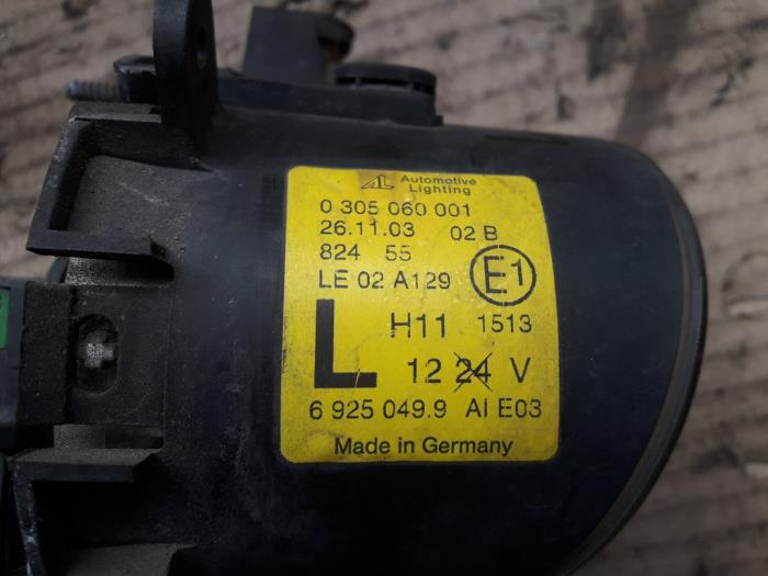 Używane Halogen lewy BMW Mini (R50/53) 1.6 16V Cooper Cena na żądanie oferowane przez Autodemontage Joko B.V.
