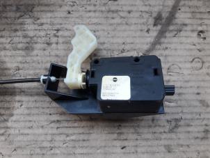 Used Central locking motor BMW Mini One/Cooper (R50) 1.6 16V Cooper Price on request offered by Autodemontage Joko B.V.