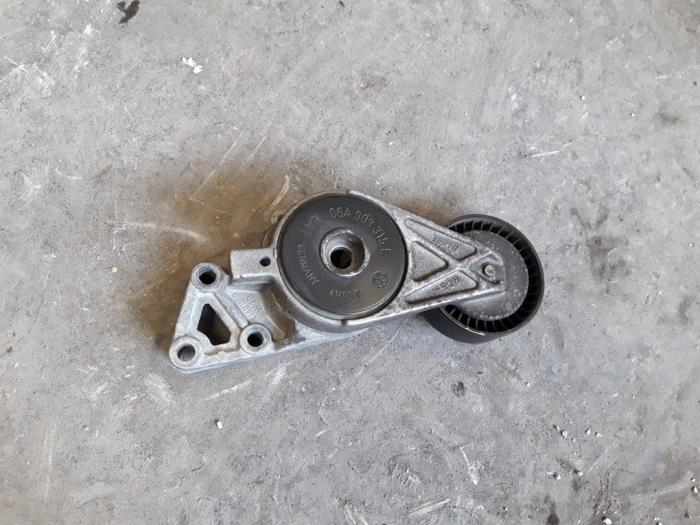 Usados Rodillo tensor correa múltiple Audi TT (8N3) 1.8 20V Turbo Precio de solicitud ofrecido por Autodemontage Joko B.V.