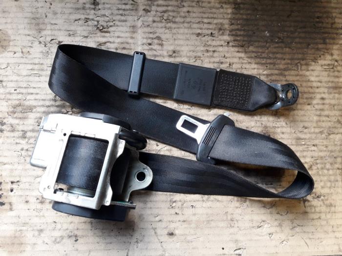 Cinturón de seguridad izquierda delante de un Audi TT (8N3) 1.8 20V Turbo 2005