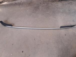 Used Roof rail, left Citroen C4 Picasso (UD/UE/UF) 1.6 HDiF 16V 110 Price on request offered by Autodemontage Joko B.V.