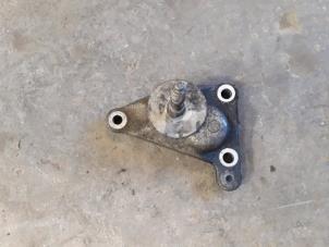 Used Gearbox mount Citroen C4 Picasso (UD/UE/UF) 1.6 HDiF 16V 110 Price on request offered by Autodemontage Joko B.V.