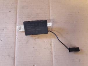 Used Antenna Amplifier Citroen C4 Picasso (UD/UE/UF) 1.6 HDiF 16V 110 Price on request offered by Autodemontage Joko B.V.