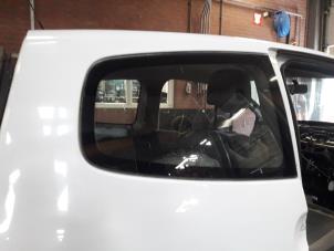Used Window 2-door, rear right Renault Twingo II (CN) 1.5 dCi 70 Price on request offered by Autodemontage Joko B.V.