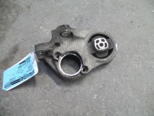 Used Engine mount Peugeot Partner 1.6 HDI 75 Price on request offered by Autodemontage Joko B.V.