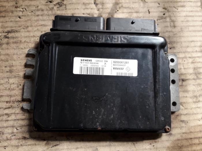 Used Engine management computer Renault Clio II (BB/CB) 1.4 Price on request offered by Autodemontage Joko B.V.