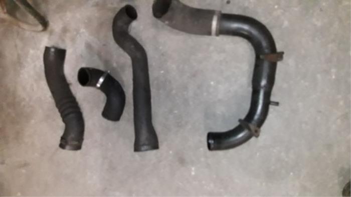 Usagé Tuyau intercooler Nissan Cabstar (F22) 3.0 TDI E-100 Prix sur demande proposé par Autodemontage Joko B.V.
