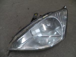 Used Headlight, left Ford Focus 1 1.8 16V Price on request offered by Autodemontage Joko B.V.