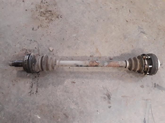 Drive shaft, rear left from a BMW 1 serie (E87/87N) 118d 16V 2004