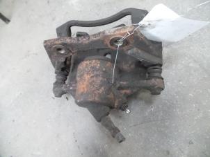 Used Front brake calliper, left Ford Mondeo III 2.5 V6 24V Price on request offered by Autodemontage Joko B.V.