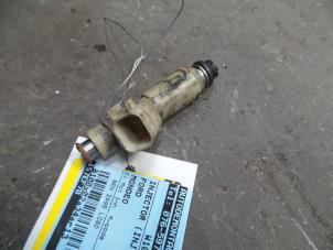 Used Injector (petrol injection) Ford Mondeo III 2.5 V6 24V Price on request offered by Autodemontage Joko B.V.