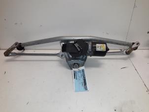 Used Wiper mechanism Renault Kangoo Express (FC) 1.5 dCi 60 Price on request offered by Autodemontage Joko B.V.