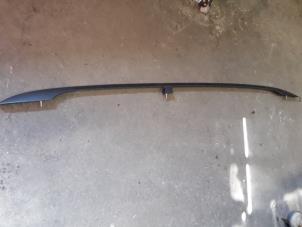 Used Roof rail, right Volkswagen Passat Variant (3C5) 1.4 TSI 16V EcoFuel Price on request offered by Autodemontage Joko B.V.