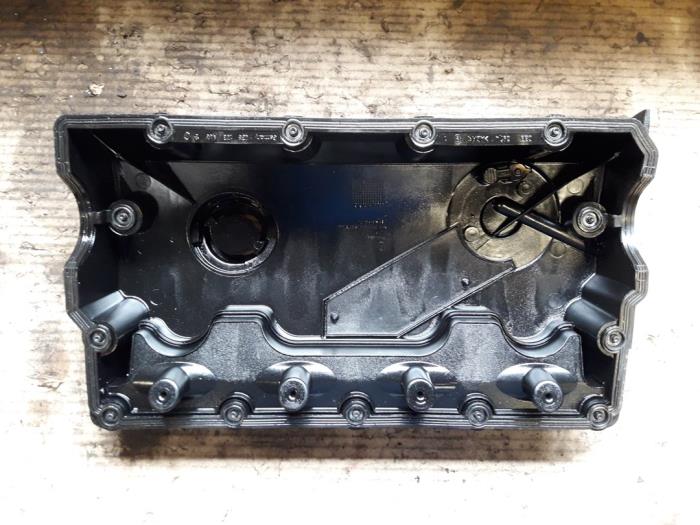 Gebrauchte Ventildeckel Volkswagen Passat Variant (3B6) 1.9 TDI 130 Preis auf Anfrage angeboten von Autodemontage Joko B.V.