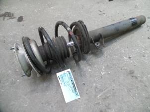Used Front shock absorber rod, right BMW 3 serie (E46/4) 330i 24V Price on request offered by Autodemontage Joko B.V.