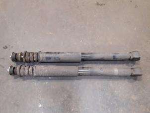 Used Shock absorber kit Renault Twingo II (CN) 1.2 16V Price on request offered by Autodemontage Joko B.V.