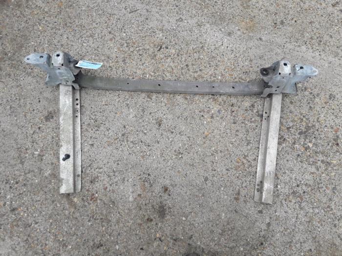Usagé Faux châssis Renault Laguna II (BG) 1.6 16V Prix sur demande proposé par Autodemontage Joko B.V.