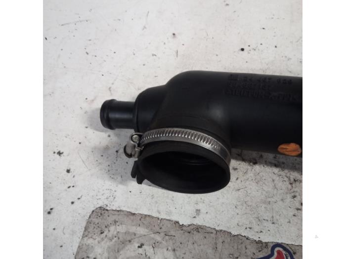 Air intake hose from a Opel Corsa C (F08/68) 1.0 12V Twin Port 2005