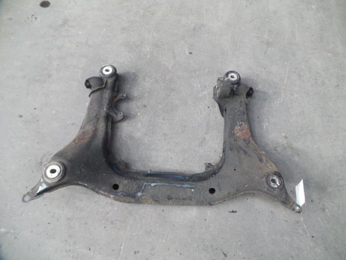 Used Subframe Volkswagen Passat Variant Syncro/4Motion (3B5) 1.9 TDI 110 Syncro Price on request offered by Autodemontage Joko B.V.