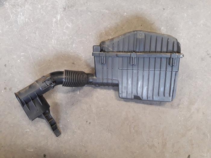 Gebrauchte Luftfiltergehäuse Peugeot 208 I (CA/CC/CK/CL) 1.2 Vti 12V PureTech 82 Preis auf Anfrage angeboten von Autodemontage Joko B.V.