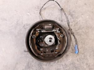 Used Brake anchor plate Peugeot 208 I (CA/CC/CK/CL) 1.2 Vti 12V PureTech 82 Price on request offered by Autodemontage Joko B.V.