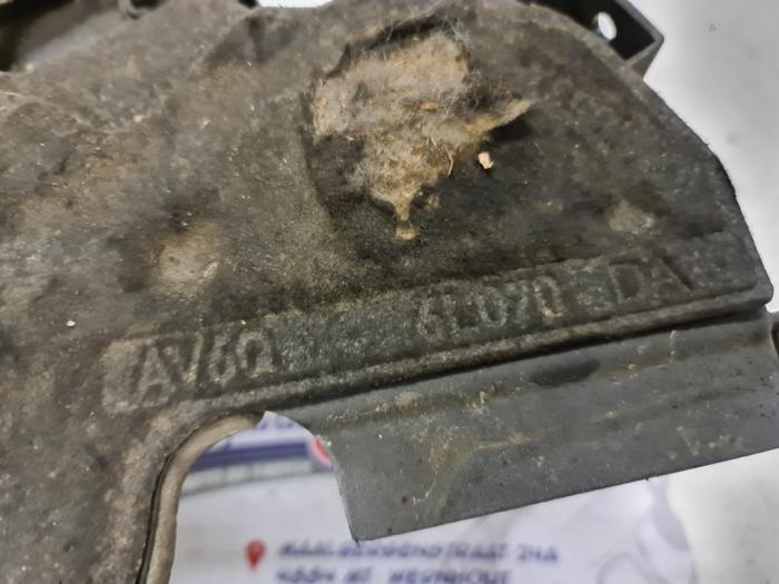 Couvercle de distribution d'un Ford Focus 3 1.6 TDCi 95 2012
