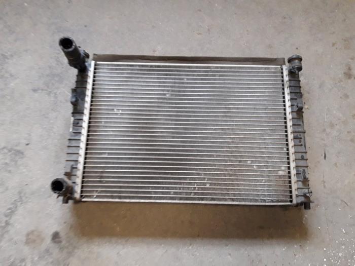 Usagé Radiateur Ford Fiesta 5 (JD/JH) 1.3 Prix sur demande proposé par Autodemontage Joko B.V.