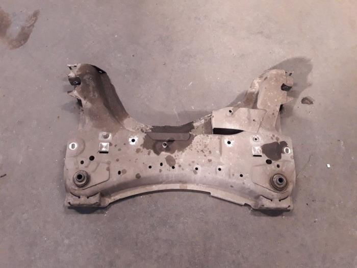 Used Subframe Renault Scénic II (JM) 1.5 dCi 105 Price on request offered by Autodemontage Joko B.V.