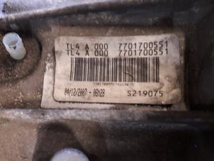 Getriebe van een Renault Scénic II (JM) 1.5 dCi 105 2008