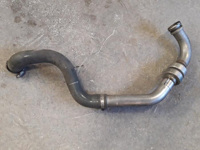 Gebrauchte Intercooler Schlauch Renault Scénic II (JM) 1.5 dCi 105 Preis auf Anfrage angeboten von Autodemontage Joko B.V.