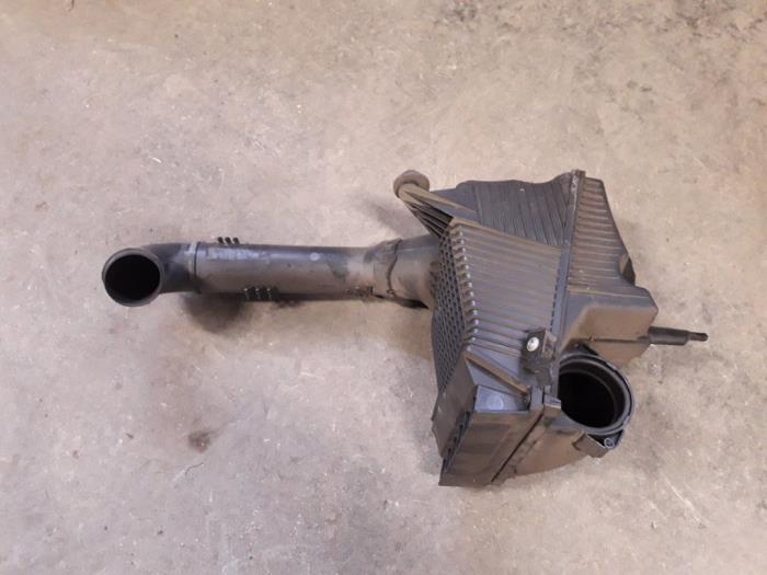 Gebrauchte Luftfiltergehäuse Renault Scénic II (JM) 1.5 dCi 105 Preis auf Anfrage angeboten von Autodemontage Joko B.V.