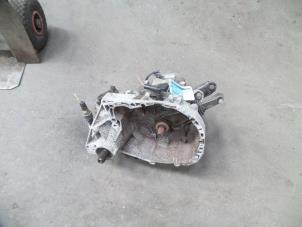 Used Gearbox Renault Clio II (BB/CB) 1.6 16V Price on request offered by Autodemontage Joko B.V.