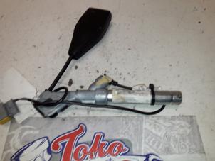 Used Seatbelt tensioner, right Renault Clio II Societe (SB) 1.5 dCi 65 Price on request offered by Autodemontage Joko B.V.