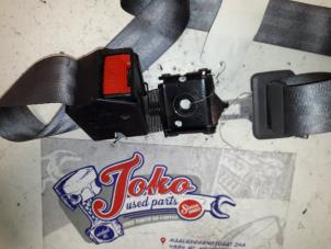 Used Rear seatbelt, centre Renault Clio Price on request offered by Autodemontage Joko B.V.