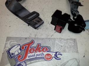 Used Rear seatbelt, centre Renault Clio Price on request offered by Autodemontage Joko B.V.