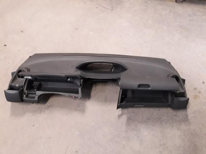 Używane Panel Toyota Yaris II (P9) 1.4 D-4D Cena na żądanie oferowane przez Autodemontage Joko B.V.