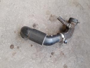 Used Air intake hose Toyota Yaris II (P9) 1.4 D-4D Price on request offered by Autodemontage Joko B.V.