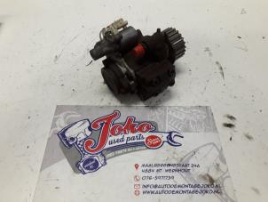 Used Mechanical fuel pump Ford Focus 3 1.6 TDCi 95 Price on request offered by Autodemontage Joko B.V.