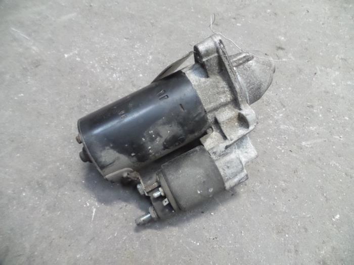 Begagnade Startmotor BMW 5 serie Touring (E39) 523i 24V Pris på förfrågan erbjuds av Autodemontage Joko B.V.