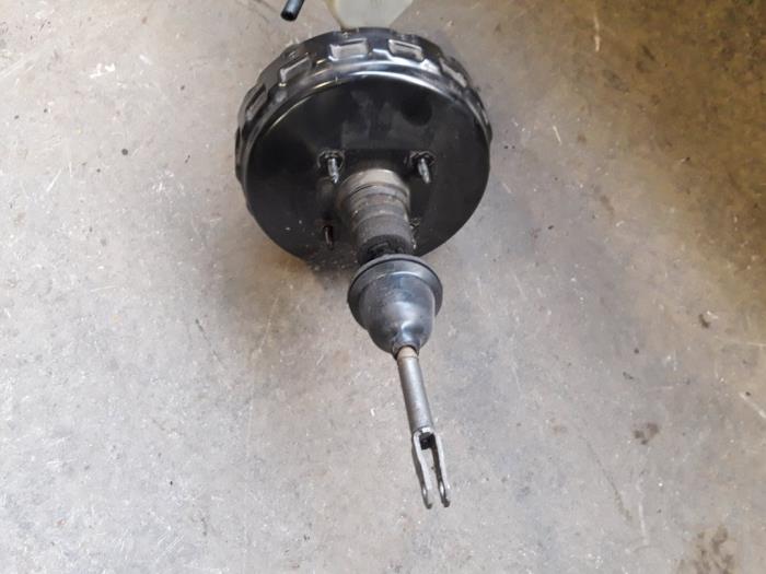 Usagé Assistant de freinage Saab 9-5 (YS3E) 1.9 TiD 16V Prix sur demande proposé par Autodemontage Joko B.V.