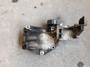 Used Air conditioning bracket Saab 9-5 (YS3E) 1.9 TiD 16V Price on request offered by Autodemontage Joko B.V.