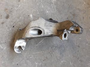 Used Gearbox mount Saab 9-5 (YS3E) 1.9 TiD 16V Price on request offered by Autodemontage Joko B.V.